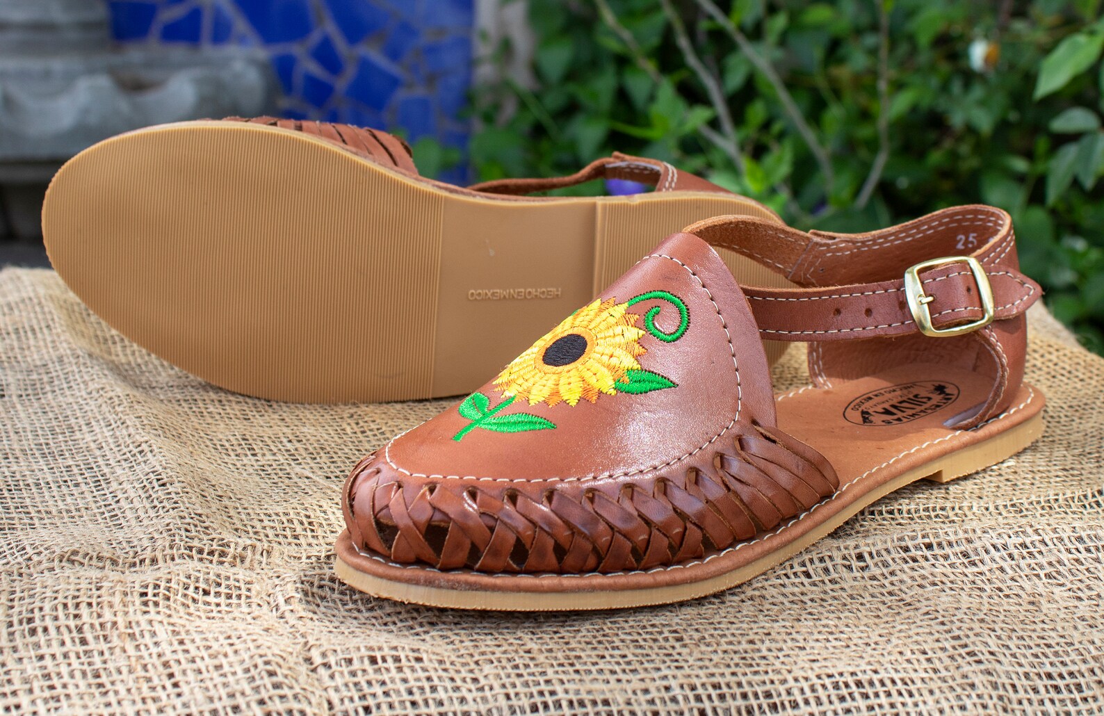 huaraches with sunflower