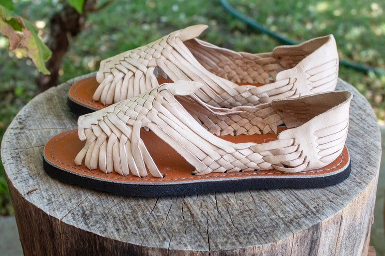 WOMENS LEATHER HUARACHES Sandals Vintage Style Made in Mexico - Etsy