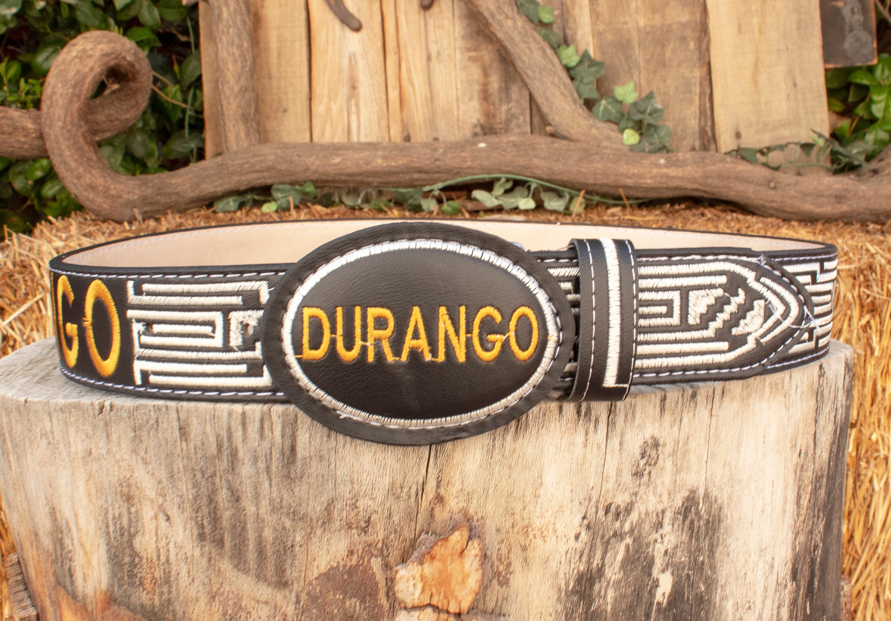 Durango Western DBL1032 Crystal Belt Leather New Amazon.com: Durango Mens Austin Tooled Tapered Leather Belt  main image 4