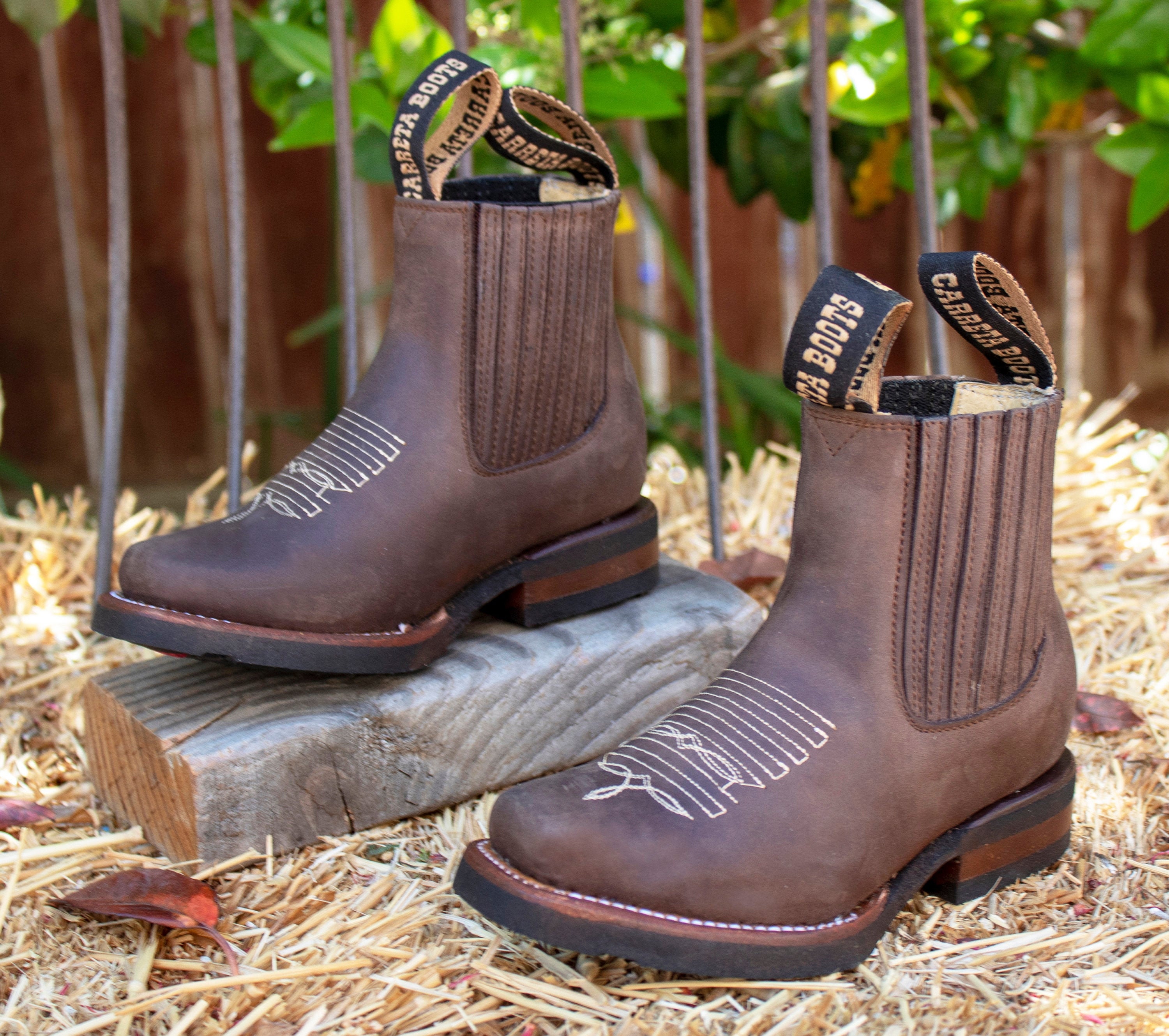 botines charros square toe