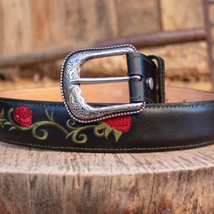 WOMENS ROSE EMBROIDERED Western cowgirl cowboy leather belt