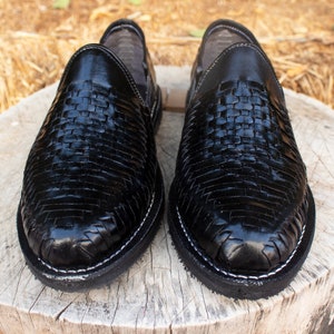 MENS LEATHER HUARACHE shoe slip on black sandals with rubber tire print sole image 3