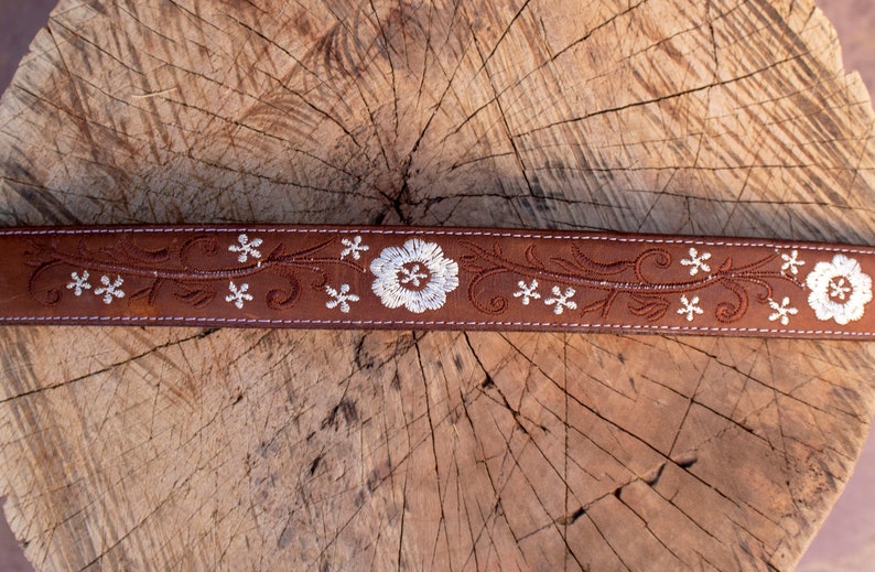 WOMENS FLOWER EMBROIDERED Western cowgirl cowboy leather belt image 4