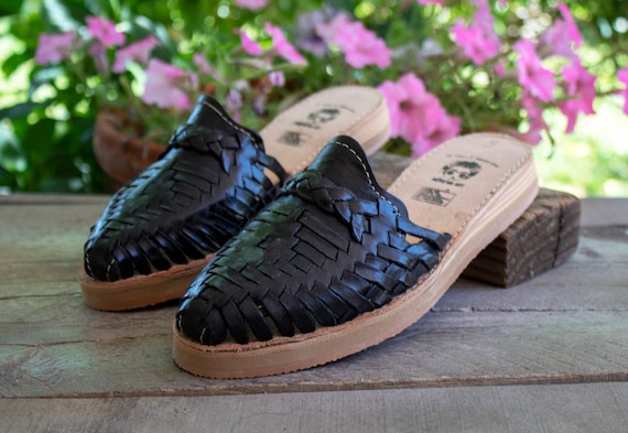 Womens black huaraches size 6 outlet
