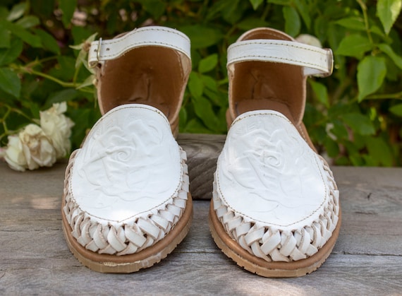 DAMES ROSE GESTAMPT Witte lederen schoen huarache Mexicaanse