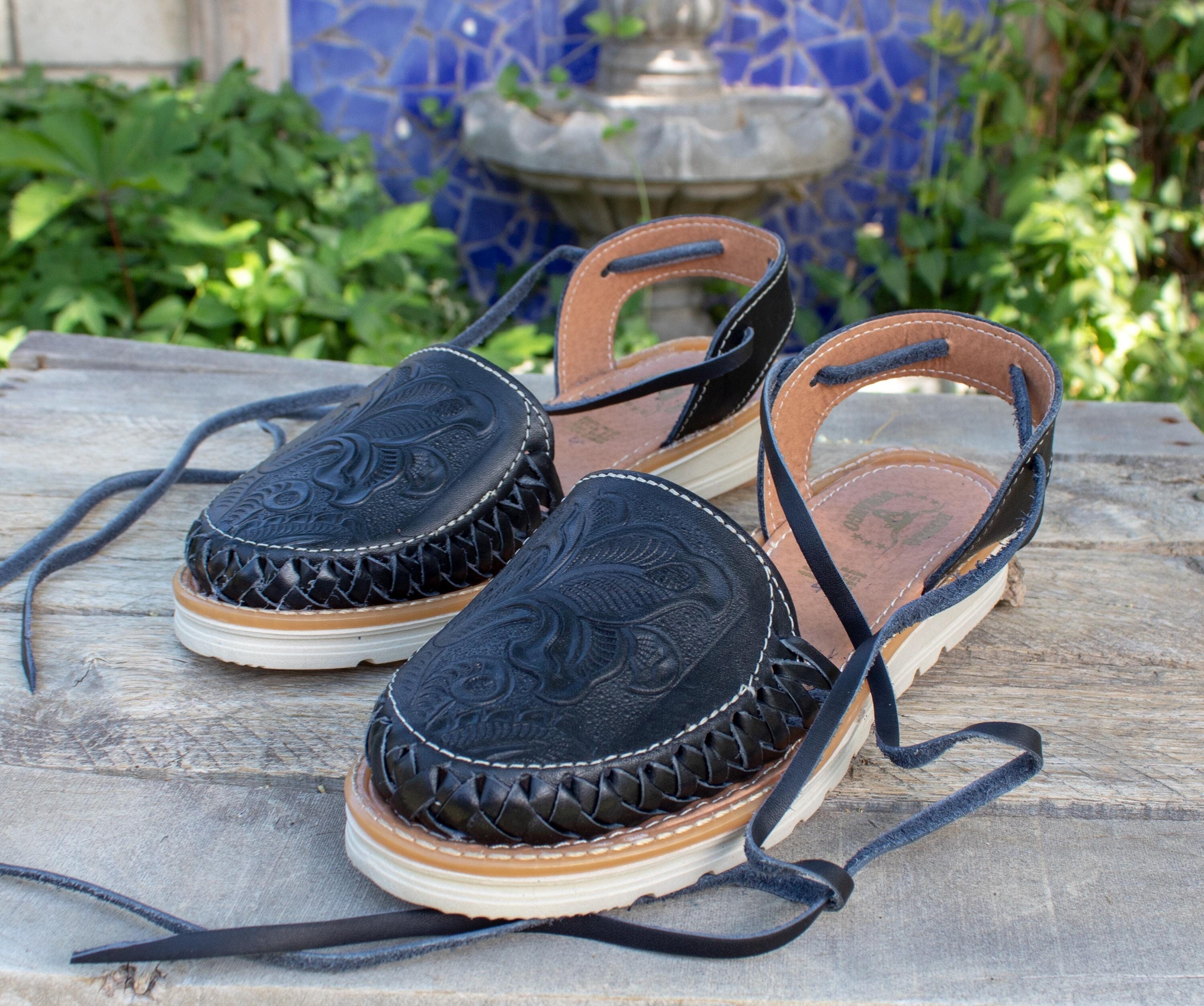 Womens LEATHER Black Closed Toe Lace up Flower Stamped Huarache