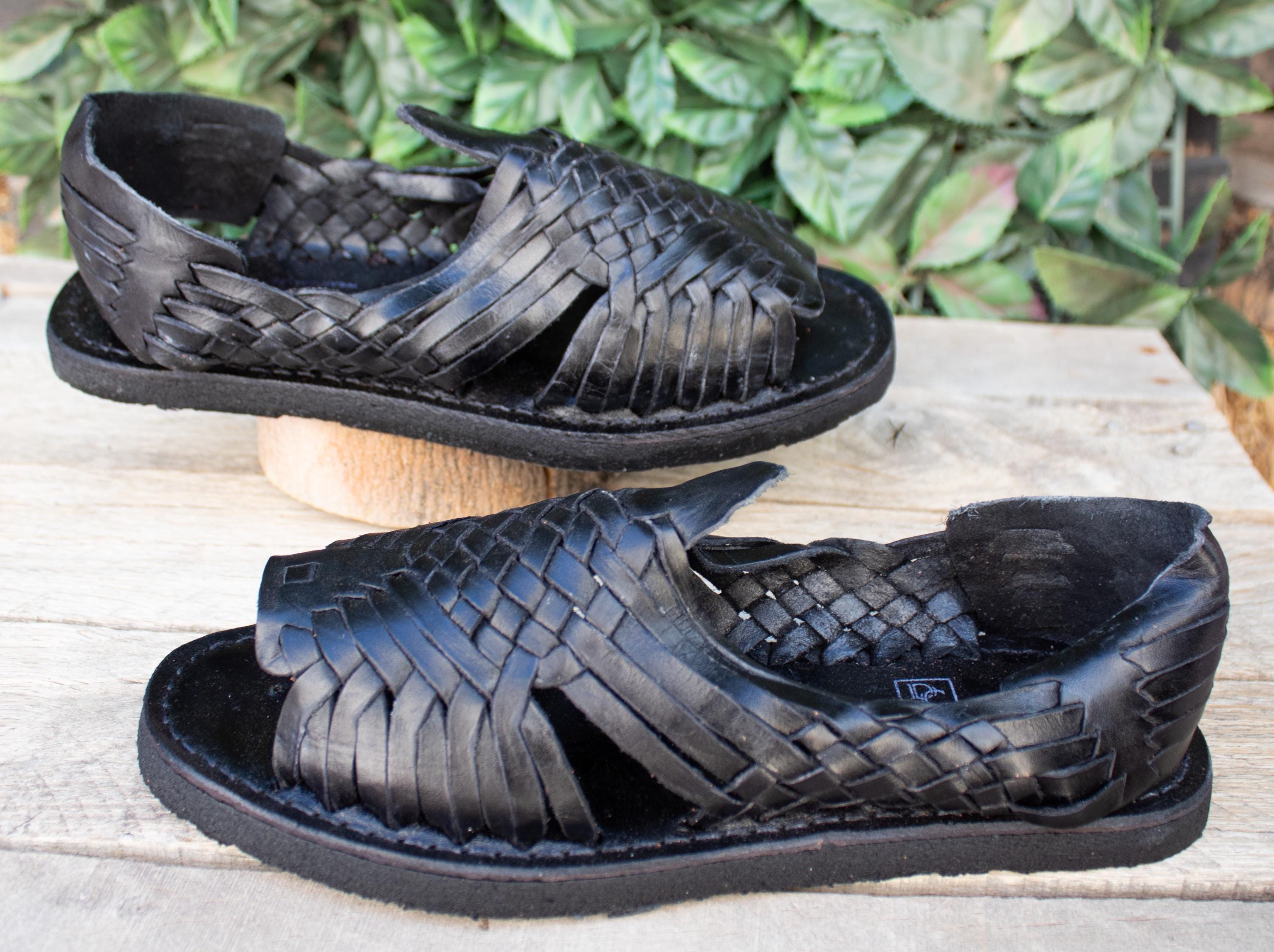 靴 ITALIAN LEATHER HURACHE SANDALS BLACK MENS LEATHER HUARACHE Black Sandals Made in Mexico With Tire Sole
