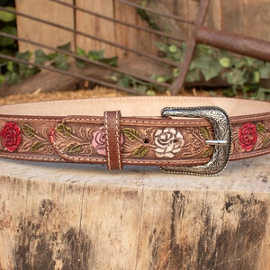 Womens LEATHER STAMPED ROSES Western cowgirl cowboy leather belt cinto girasol