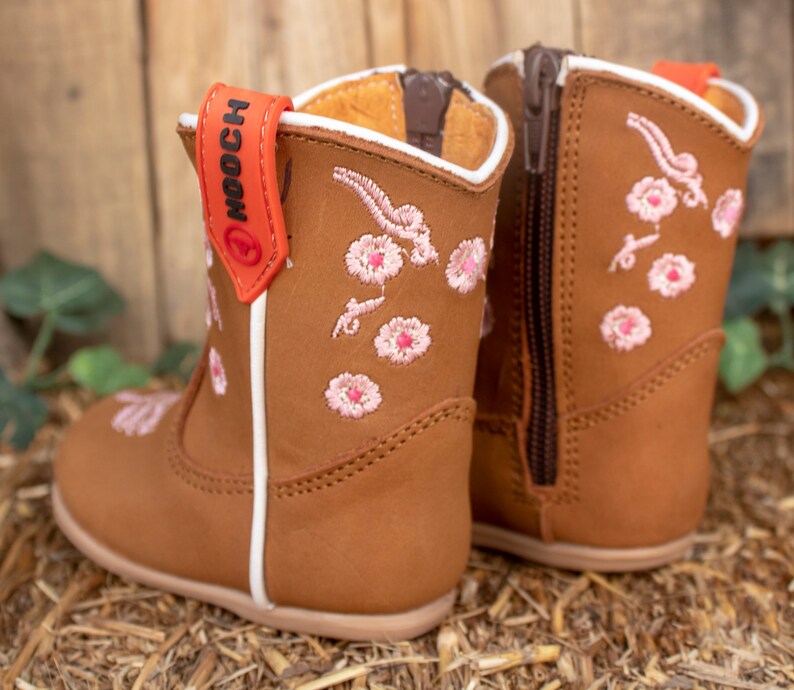 Filles Bébé FLEUR ROSE BRODÉE bottes de cowboy en cuir à bout rond image 5