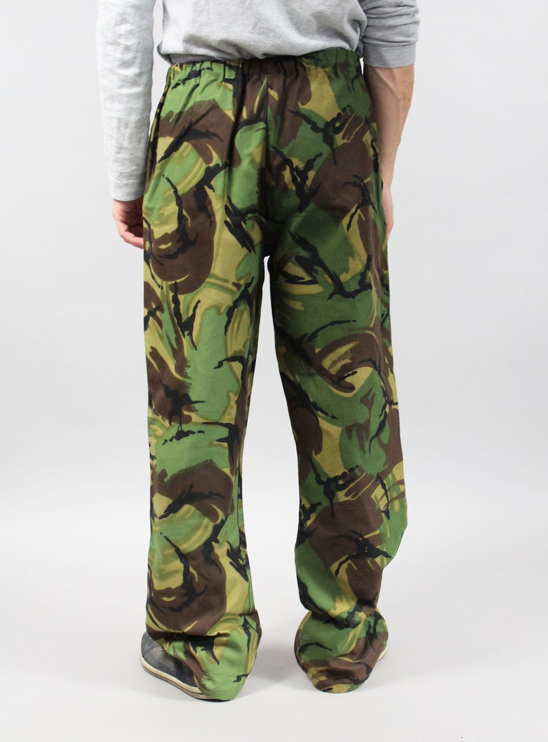 Vintage Camo Mens Green Military Army Pants. 90s Hunter Fisherman Rave