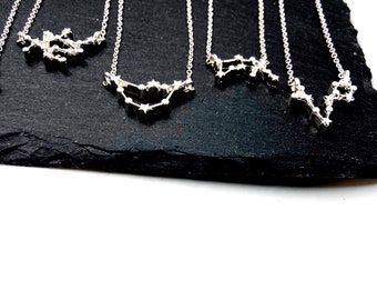 Sterrenbeeld hanger verzilverde ketting