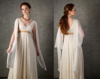 SADHB KELTISCHES FAIRYTALE Hochzeitskleid | Keltisch, maßgeschneiderte Kleider, märchenhaftes Hochzeitskleid, romantisches Hochzeitskleid, keltische Fusion