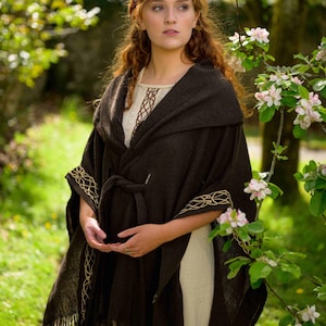 DARK & EARTHY CAPE | Druid Cloak, Boho Poncho, Hooded Ruana, Wool Cloak, Viking Cloak, Poncho With Hoodie | Celtic Fusion