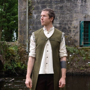 OISIN CAPE | Mens Cape, Celtic Embroidered Cape, Mens Wedding Cape, Men&#39;s Wedding Cape, Sleeveless Cape, Celtic Cape, Renaissance Vest