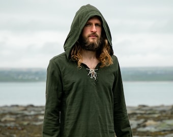 CAMISA MASCULINA CON CAPUCHA / Verde Enebro, Marrón Roble Bog, Pagano, Ozora, Vegvisir, Hombre Vikingo, Ragnar, Recreación, Terroso, Celta.