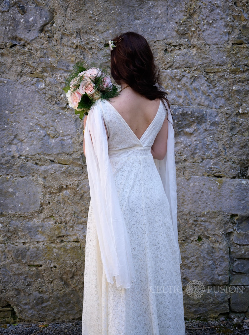 Robe de mariée BLAITHIN dentelle de coton ivoire et manches en mousseline