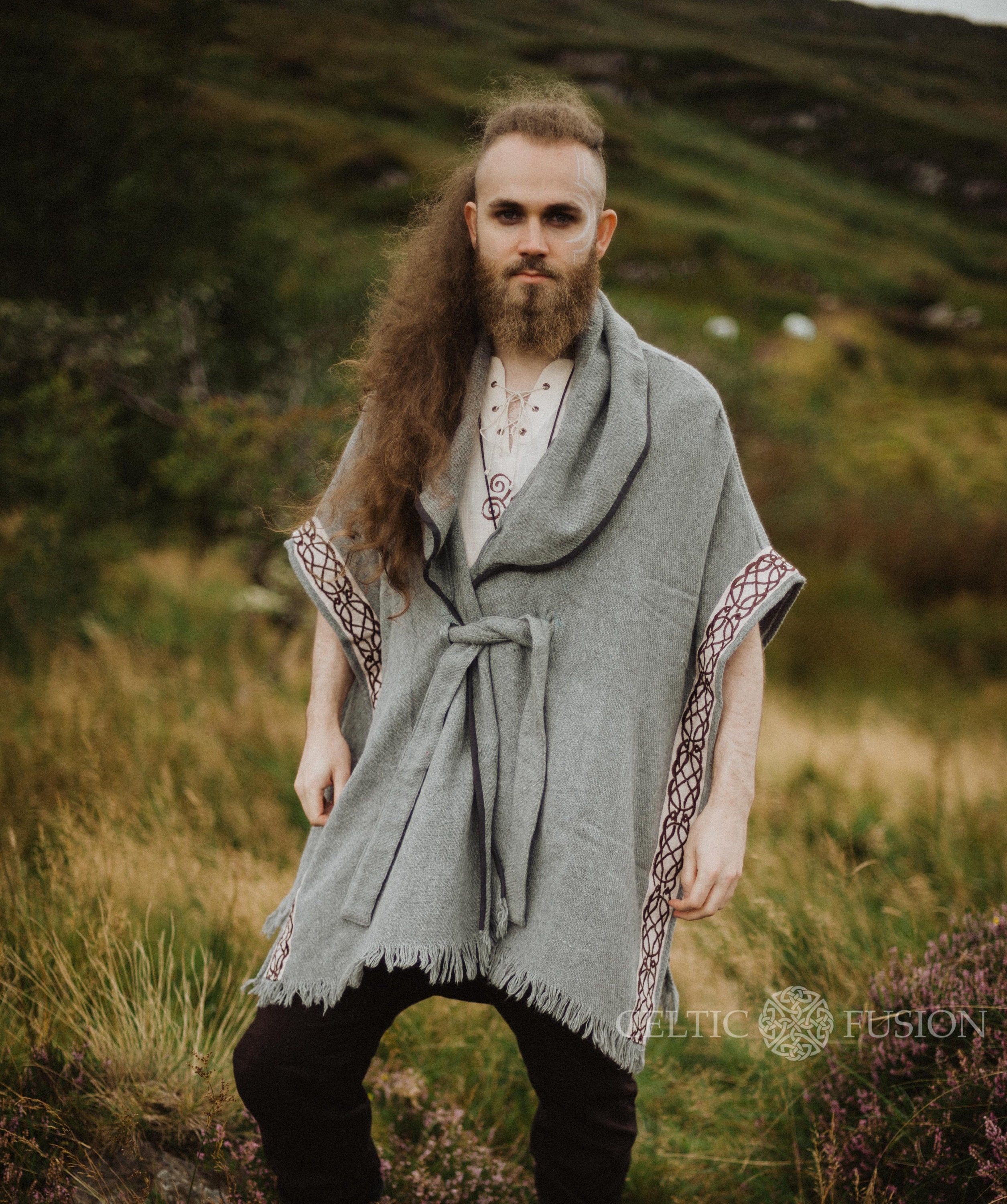 Wool Cloak With Hood. Pagan Clothing Stores Online — Celtic Fusion ~  Folklore Clothing