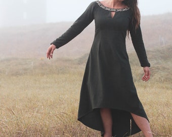 Green Celtic Dress: 100% Quality Cotton Medieval Style with Knot Embroidery