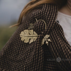 OAK LEAF BROOCH Brass Brooch, Celtic Brooch, Hair Pin, Hat Pin, Shawl Brooch, Scarf Pin, Celtic Accessory, Viking Brooch, Jewellery, Gift image 1