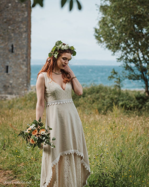 Celtic Bride Dress, Medieval Wedding Dress, Medieval Dress, Pagan Wedding  Gown, Fairy Wedding Dress, Celtic Wedding Dress Made to Measure - Etsy