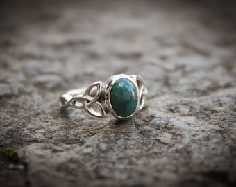 JADE TRINITY RING | Sterling Silver, Celtic Trinity Ring, Celtic Ring, Irish Ring, Celtic Jewellery, Irish Designs | Celtic Fusion