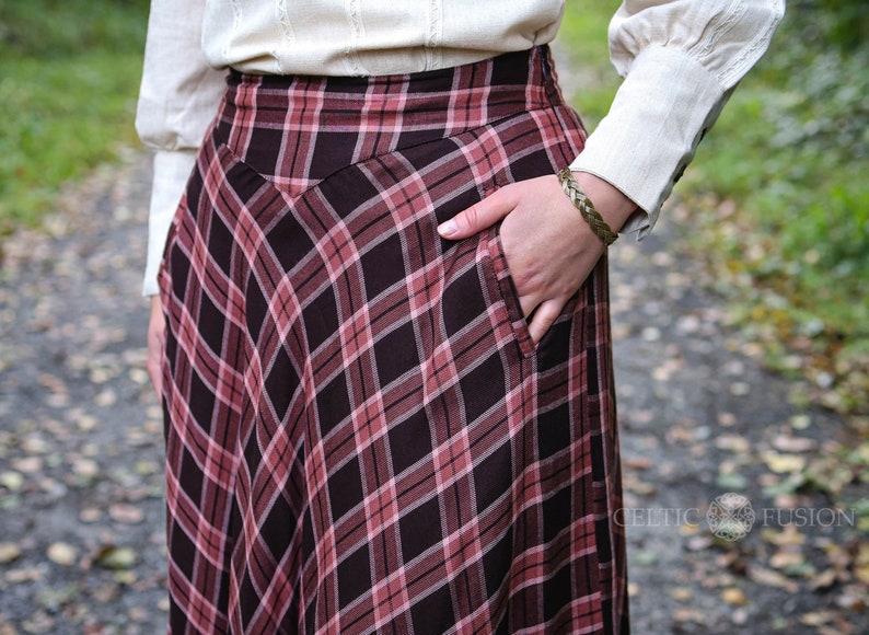 Plaid Maxi Skirt, Full length skirt, victorian skirt, vintage style Plaid skirt, winter skirt,  Fairycore skirt, cottage core fashion