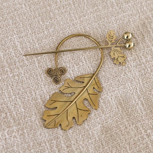 OAK LEAF BROOCH Brass Brooch, Celtic Brooch, Hair Pin, Hat Pin, Shawl Brooch, Scarf Pin, Celtic Accessory, Viking Brooch, Jewellery, Gift image 7