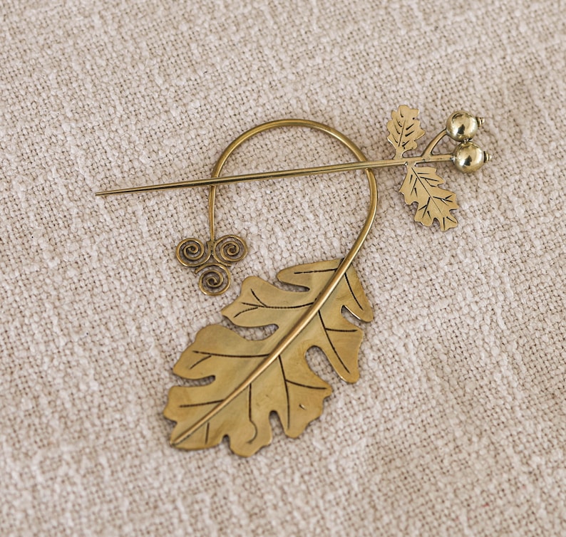 OAK LEAF BROOCH Brass Brooch, Celtic Brooch, Hair Pin, Hat Pin, Shawl Brooch, Scarf Pin, Celtic Accessory, Viking Brooch, Jewellery, Gift image 7