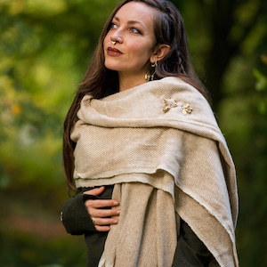 BROCHE ET CHÂLE CERF | Châle et broche tissés à la main, broche cerf et épingle, châle en laine tissé à la main, châle et épingle vikings, châle celtique, viking