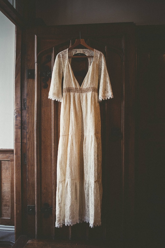 VESTIDO DE NOVIA DIVINITY Vestido de novia Vestido de novia de escote pronunciado bajo Vestido de novia sexy Vestido de novia natural Vestido de novia celta. Etsy Mexico