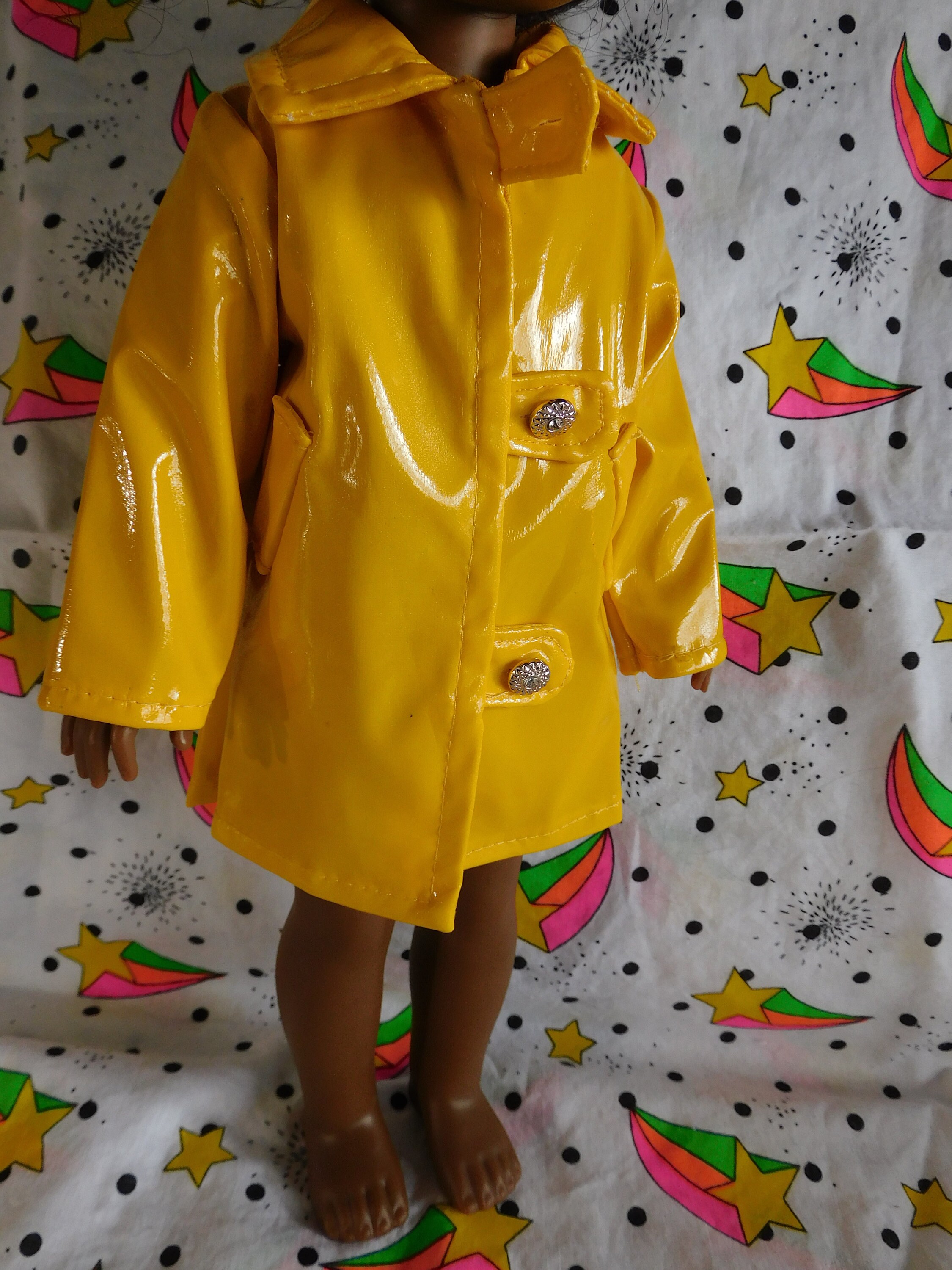 yellow rain jaket
