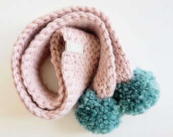 Pom scarf, neck warmer, Baby Scarf, Warm scarf, Handmade crochet, Womens scarf, Scarfs and hats, Pom poms, Infinity scarf, chunky scarf