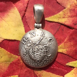 Sterling Silver Hornet&#39;s Nest Rifle Corps (Albert&#39;s reference # NC18) North Carolina Civil War Button Pendant