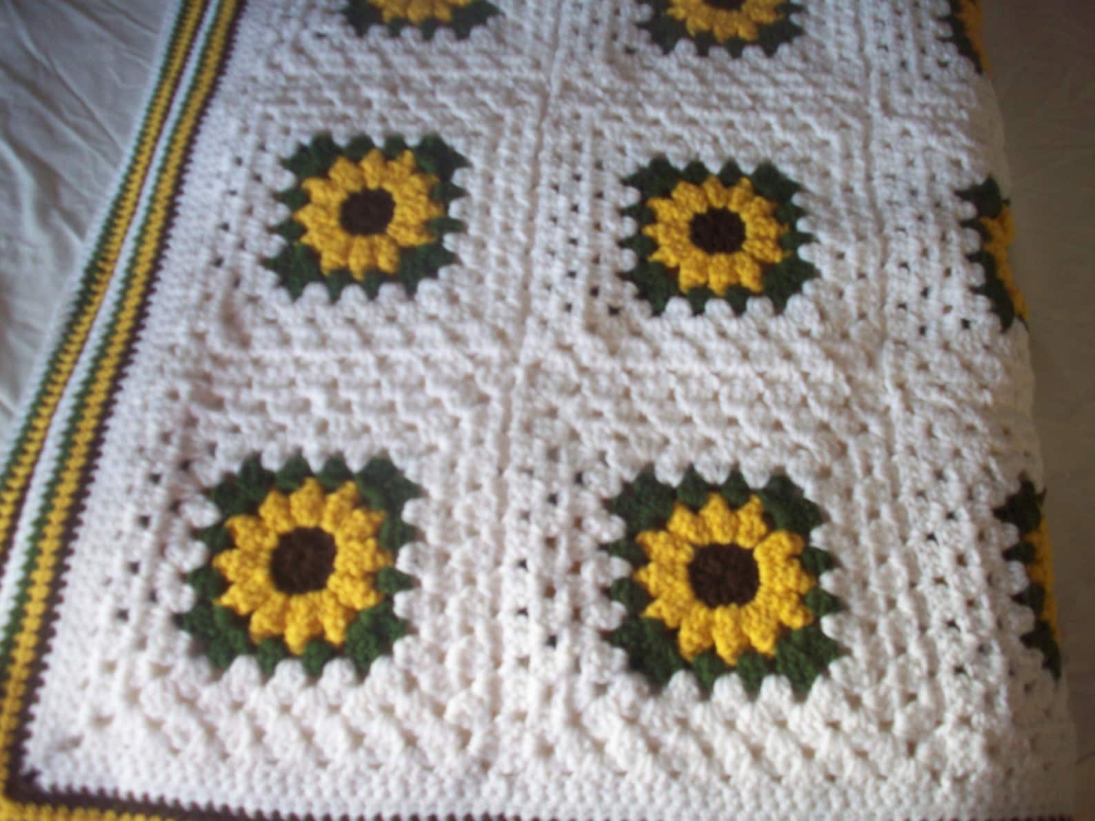 Hand Crocheted Sunflower Granny Square Blanket/afghan / Throw Etsy