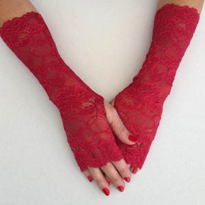Red floral elastic lace fingerless gloves