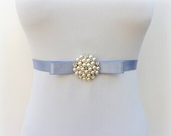 Gray bow belt. Elastic waist belt. Pearls sash belt. Bridal dress belt.