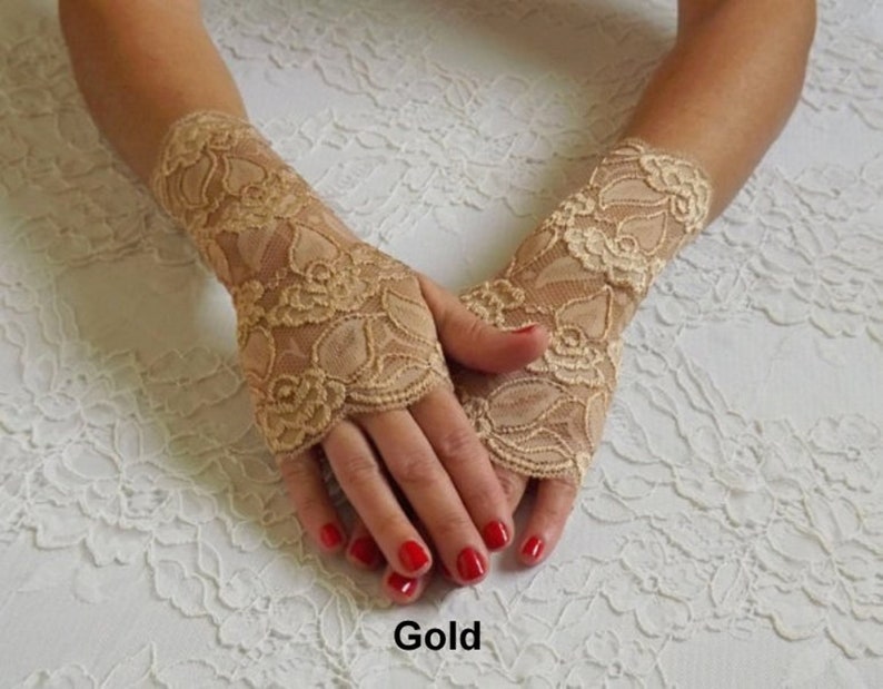 Black short elastic floral lace fingerless gloves Gold