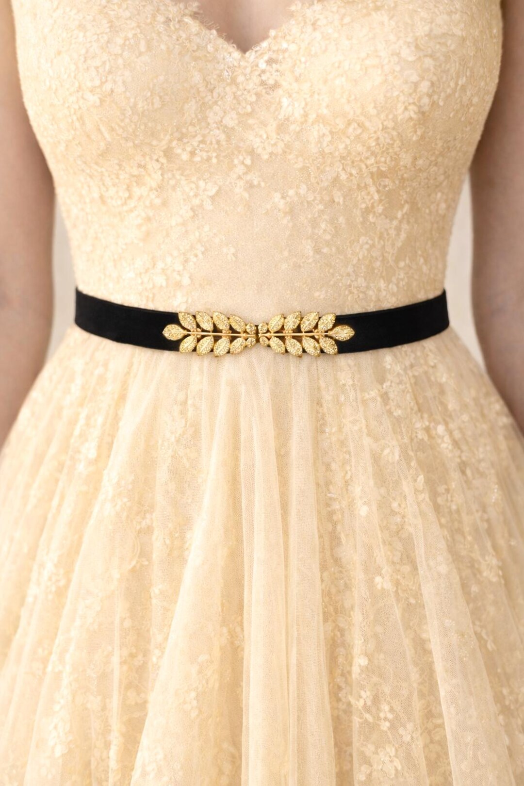 4818 Women\'s Grecian Gold Leaf Elastic Waist Belt. Black/champagne/gold Women main image 2