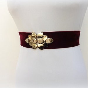 Burgundy wide elastic velvet waist belt, Gold leaf dress belt 画像 2
