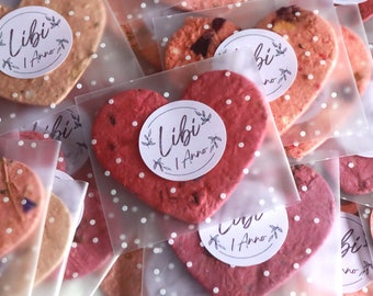 Plantable hearts with seeds & petals - Polka dot bag wildflower seed hearts and sticker -  Wedding seed paper favors