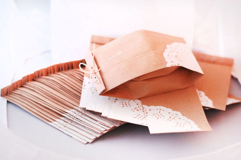 Brown paper gift bag Doily craft paper bags with hemp bow and accordion sides giftwrap favour party bags 20 pcs image 1