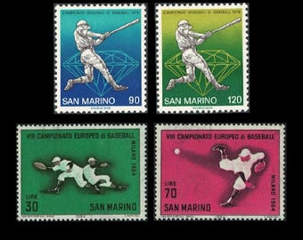 Znaczki pocztowe vintage z motywem baseballu / San Marino 1964 i 1978 / Pałkarz, miotacz, wślizgujący się do bazy / Sztuka kolażu, dodatek do albumu ze zdjęciami, ATC