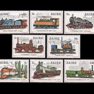 Puede incluir: Una colección de sellos postales antiguos de Zaire con ilustraciones detalladas de varias locomotoras. Los sellos muestran diferentes diseños de trenes, incluyendo locomotoras de vapor y diésel, con texto en francés e inglés.