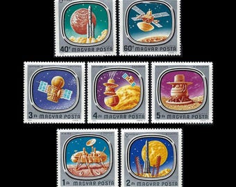 Square Retro Space Postage Stamps / 1976 Hungary / Altered Art Embellishments, ATCs, Collage Images, Scrapbooking, Craft Pictures, MNH