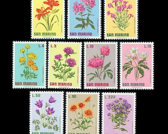 Timbres floraux vintage de Saint-Marin (1971) : pivoine, rose de Noël, anémone, trolles, bleuet, tournesol, hémérocalle, aster / Matériel de collage