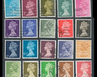 20 Queen Elizabeth Postage Stamps / Vintage England / Collage, Crafts, Decoupage, Mixed Media, ATC, Junk Journal / Britain, United Kingdom