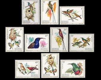 Timbres-poste Rwanda 1982 Souimangas / Oiseaux buvant du nectar / Embellissements pour collage, série de cartes d'artiste, matériel de découpage