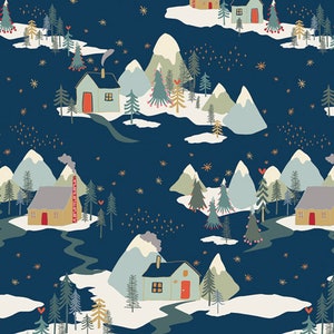 Può includere: Un motivo ripetuto con un paesaggio invernale con case, montagne e alberi. Le case hanno porte rosse e camini con fumo. Lo sfondo è blu scuro con stelle dorate sparse, creando un tema festivo e stagionale.