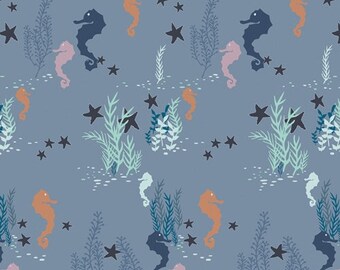 Seahorse oceaanaquastof, Seahorse Magic Shallow, Art Gallery Fabrics, op maat gesneden verkocht