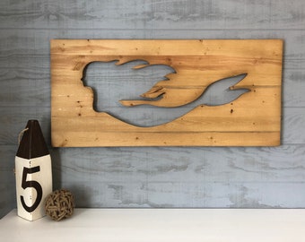 Distressed Mermaid Pallet Wood Wall Art, Surf Decor, Beach Nautical Girls Room Decor